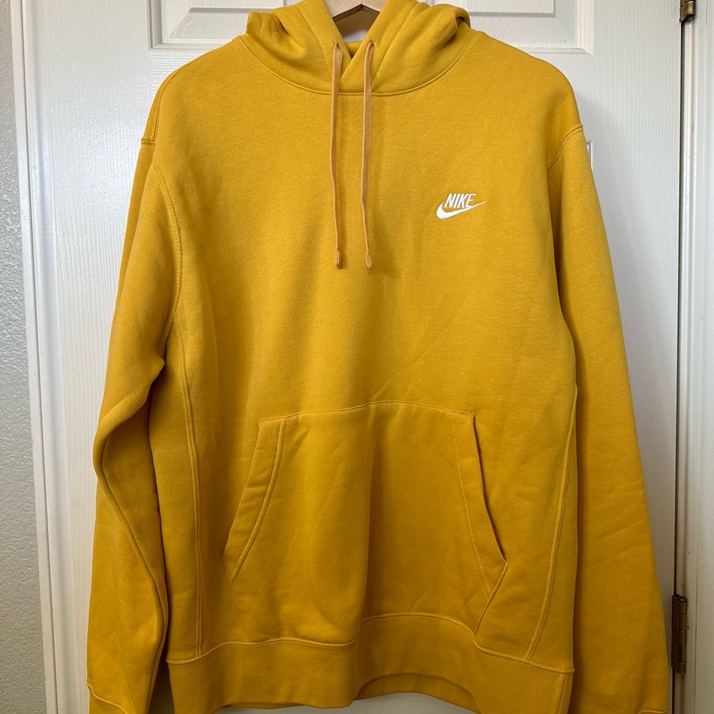 Nike Club Hoodie